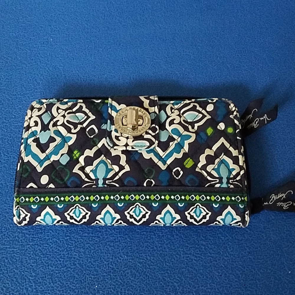 Vera Bradley Iconic Quilted Wallet/Wristlet